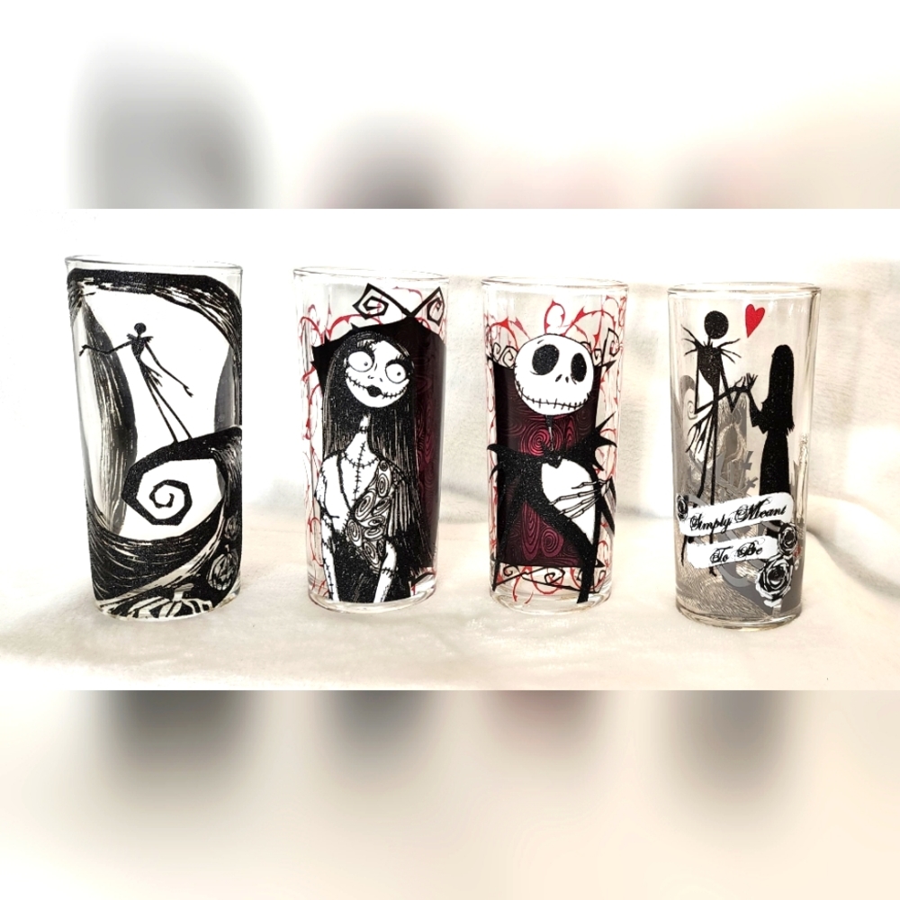 Disney The Nightmare Before Christmas Glass Set